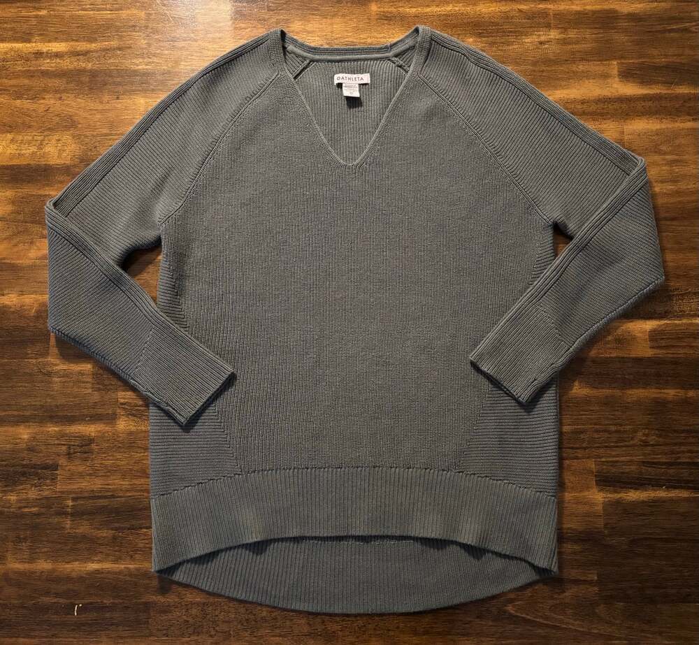 Athleta Women’s XS Sweater Hanover V Neck Merino Wool Blend Knit Pullover